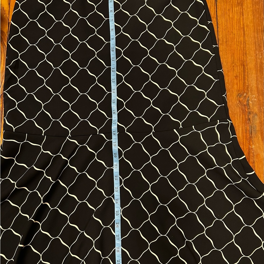 NWT Unique Cut Ann Taylor Size 8 Skirt Blue Patterned with Lining - Picture 5 of 8